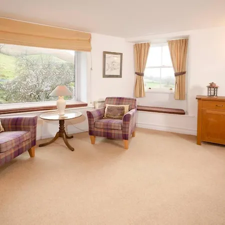 End Cottage, * Chapel Stile